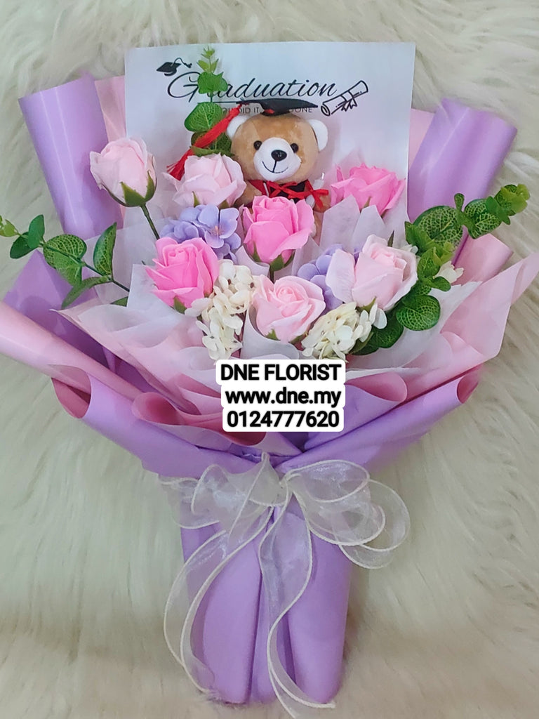 Graduation Hand Bouquet 09