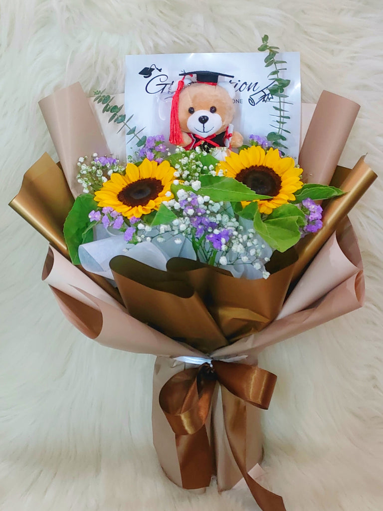 Graduation Hand Bouquet 10