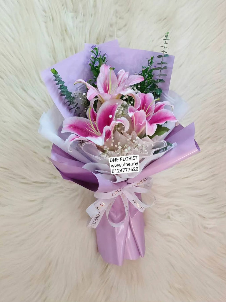 Hand Bouquet 15