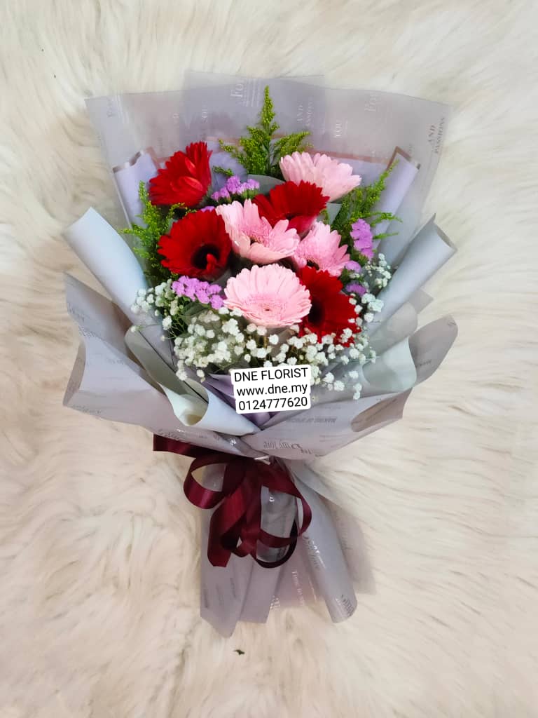 Hand Bouquet 26