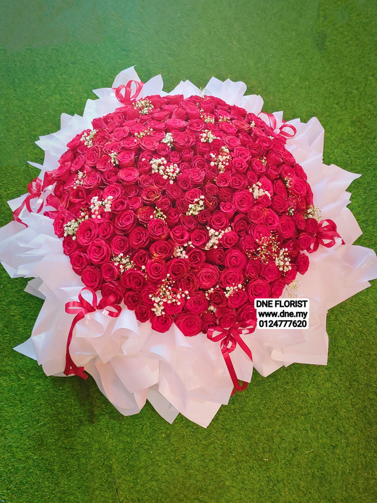 Hand Bouquet 33