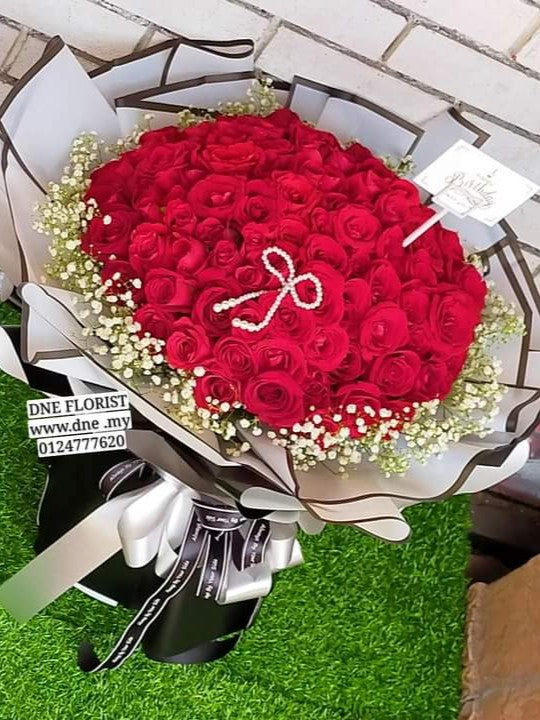 Hand Bouquet 38