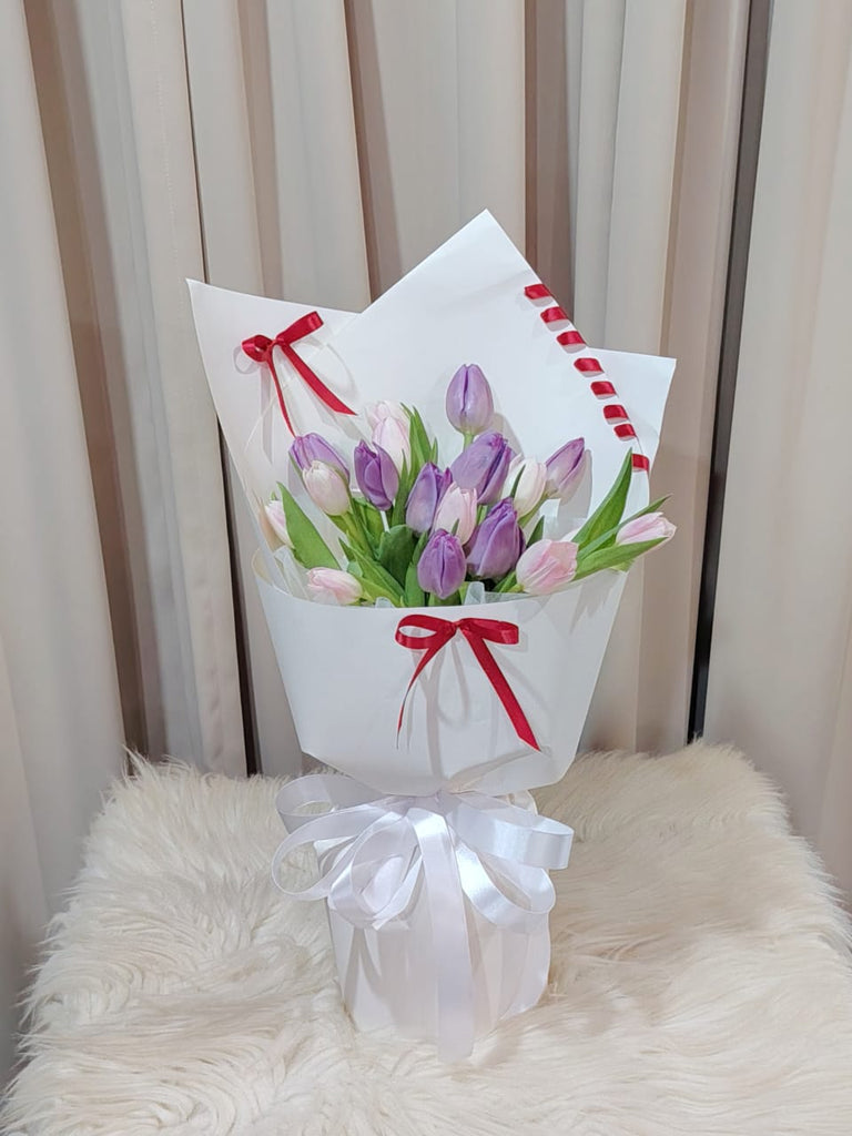 Hand Bouquet 54