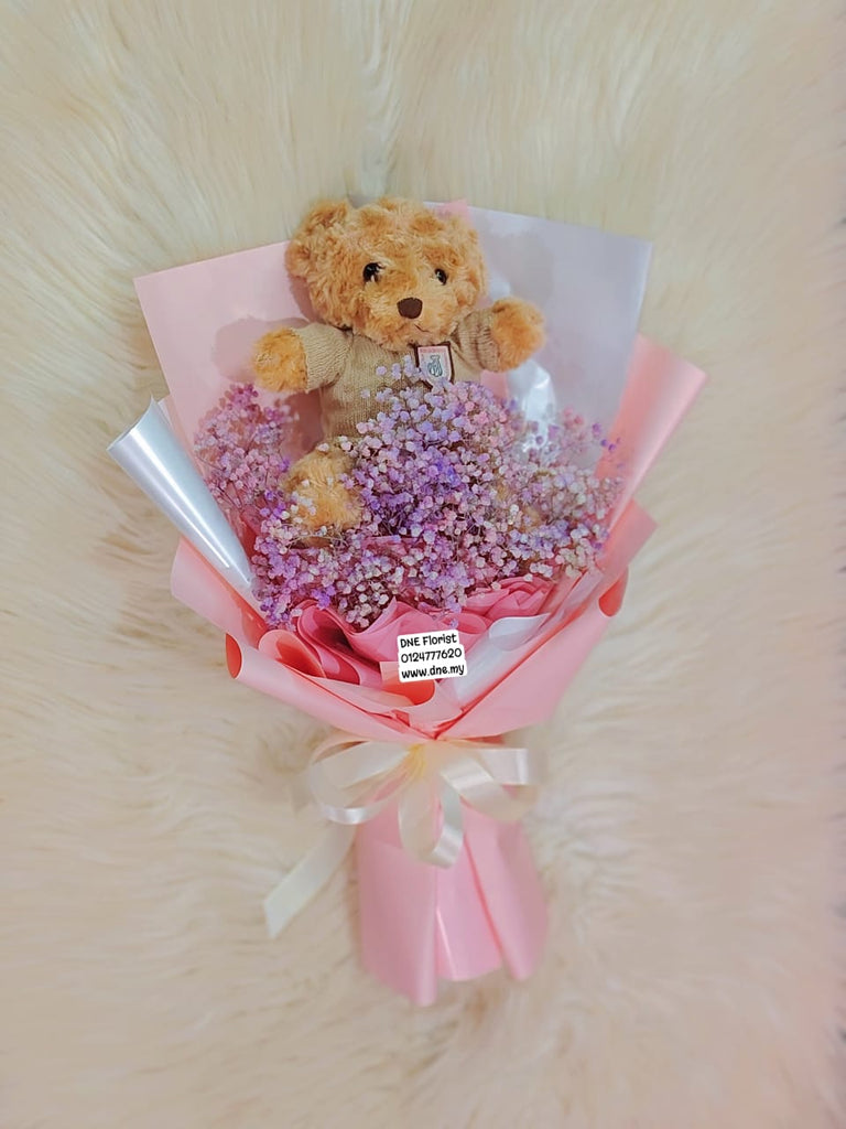 Hand Bouquet 55