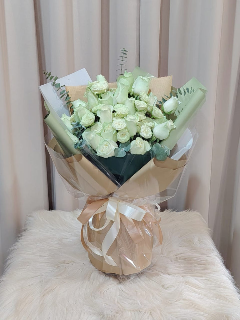 Hand Bouquet 56