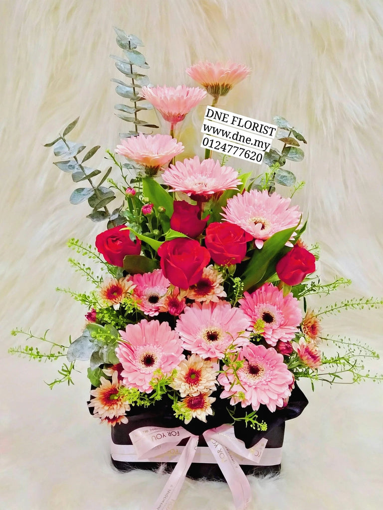 Table Flowers 03