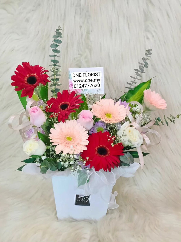 Table Flowers 13