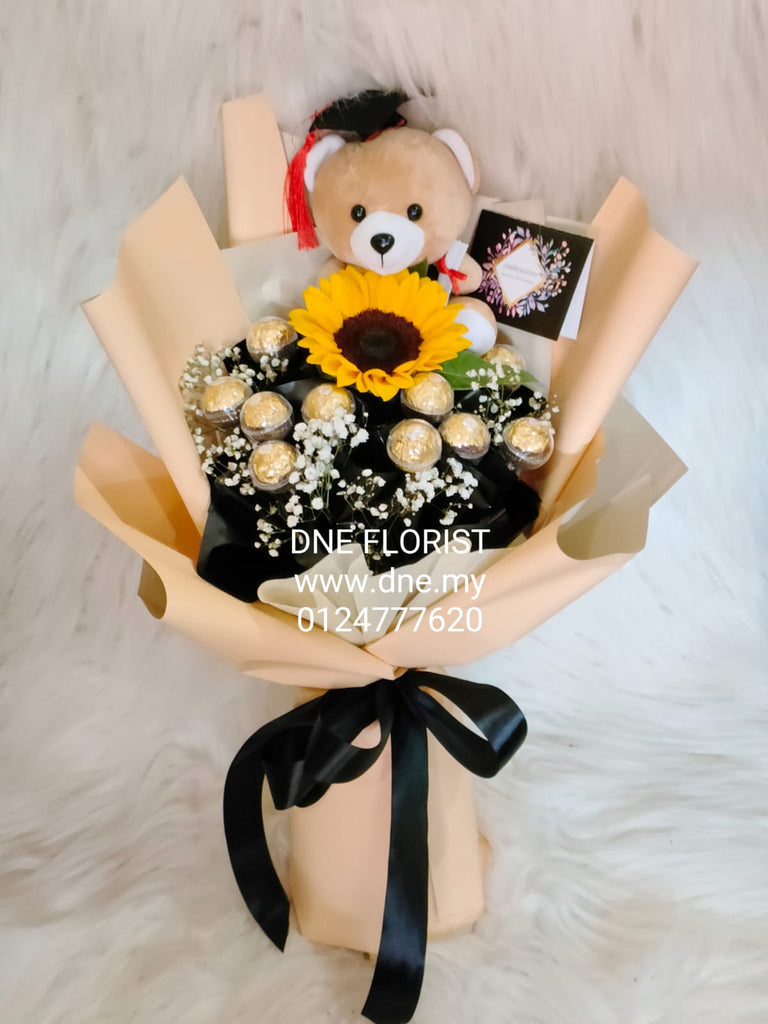 Graduation Hand Bouquet 06